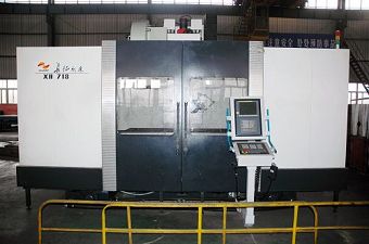 XH718 VMC (Vertical Machining Center)