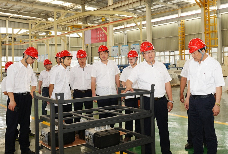 Weihua Cranes Technicians in Workshop