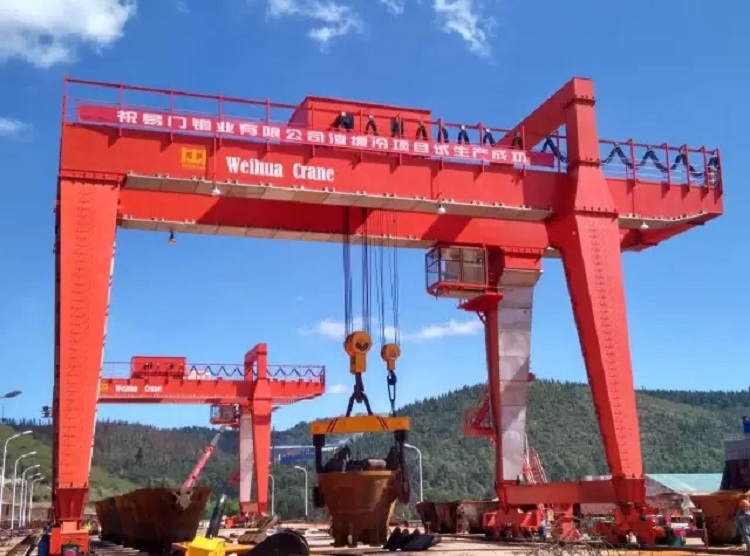 Metallurgical gantry crane